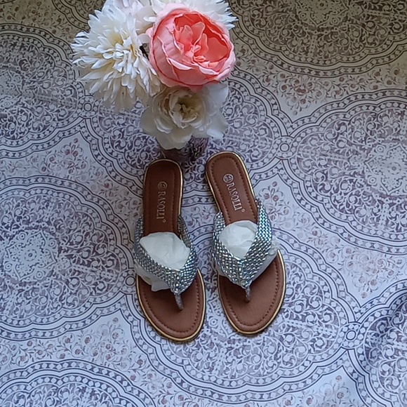 Rasolli NWOT  Stylish sandals - Picture 6 of 11
